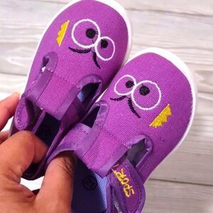 (73-2852)  Toddler Shoes Size 21 (5)